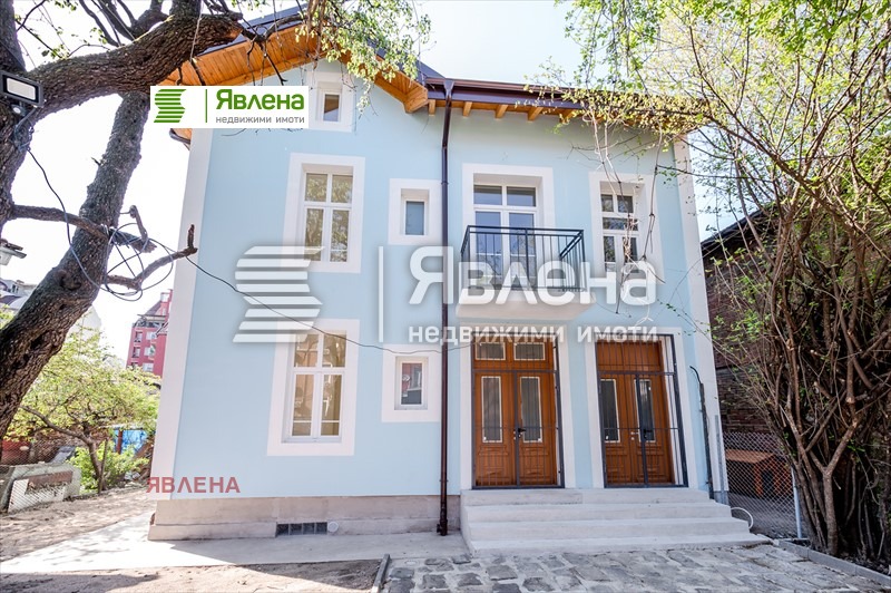 Da affittare  Casa Sofia , Tsentar , 284 mq | 38688731