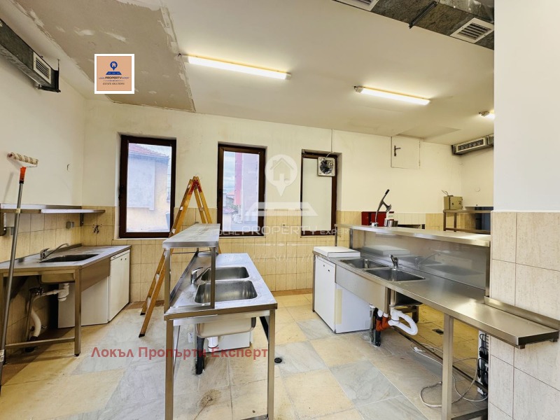 Te huur  Bar; Koffiebar regio Blagoëvgrad , Razlog , 300 m² | 73796767 - afbeelding [15]