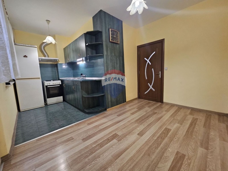 Дава под наем 3-СТАЕН, гр. Варна, Възраждане 1, снимка 5 - Апартаменти - 52116581