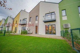 Til leje Hus