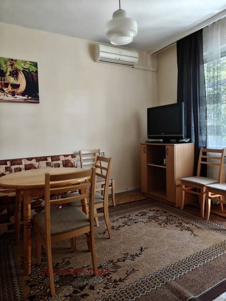 Дава под наем 2-СТАЕН, гр. София, Гео Милев, снимка 2 - Апартаменти - 56004300