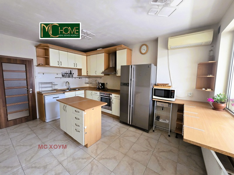 K pronájmu  2 ložnice Sofia , Mladost 4 , 150 m2 | 19283615