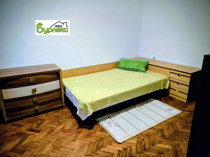 Дава под наем 3-СТАЕН, гр. Варна, Център, снимка 2 - Апартаменти - 52530830