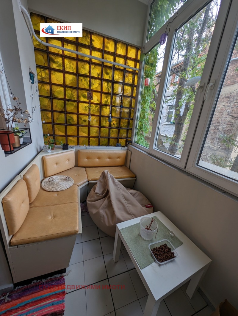 Дава под наем 3-СТАЕН, гр. София, Център, снимка 2 - Апартаменти - 53085972