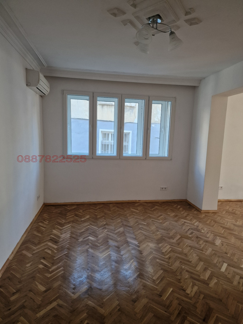 Дава под наем 4-СТАЕН, гр. Пловдив, Център, снимка 3 - Апартаменти - 53064881