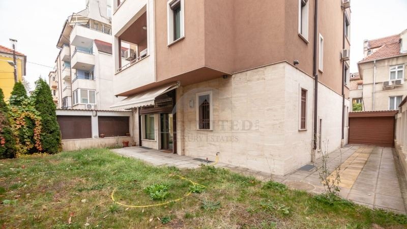 Издаје се  Кућа Софија , Јaворов , 647 м2 | 53203534 - слика [4]