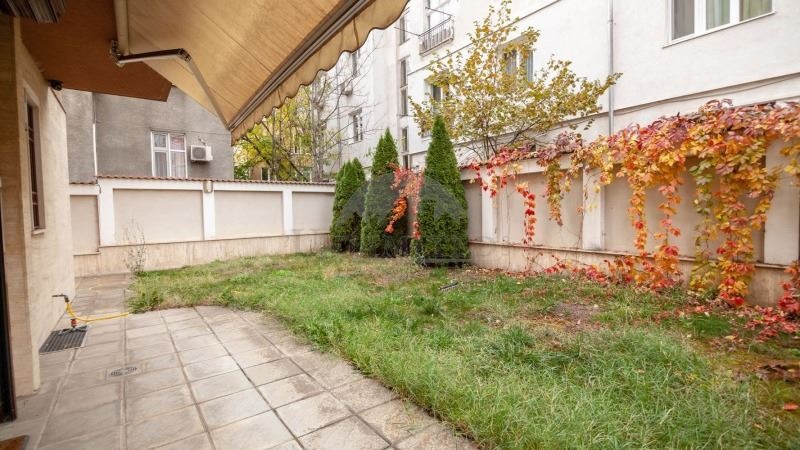Издаје се  Кућа Софија , Јaворов , 647 м2 | 53203534 - слика [3]