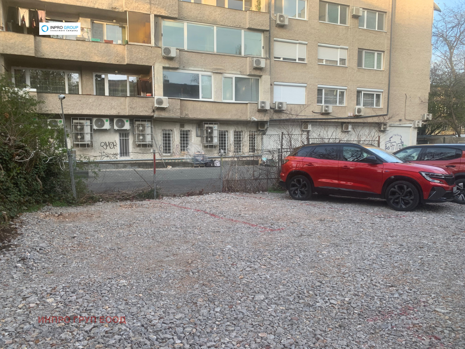 Дава под наем ГАРАЖ, ПАРКОМЯСТО, гр. София, Изток, снимка 3 - Гаражи и паркоместа - 54195940