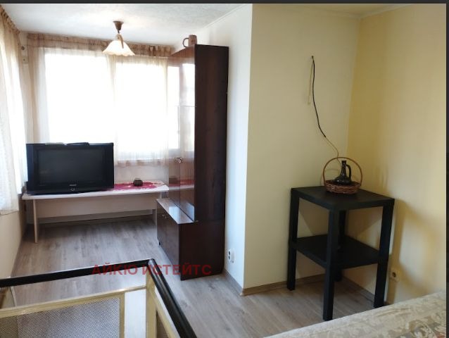 Дава под наем 2-СТАЕН, гр. София, Бъкстон, снимка 7 - Апартаменти - 54210478