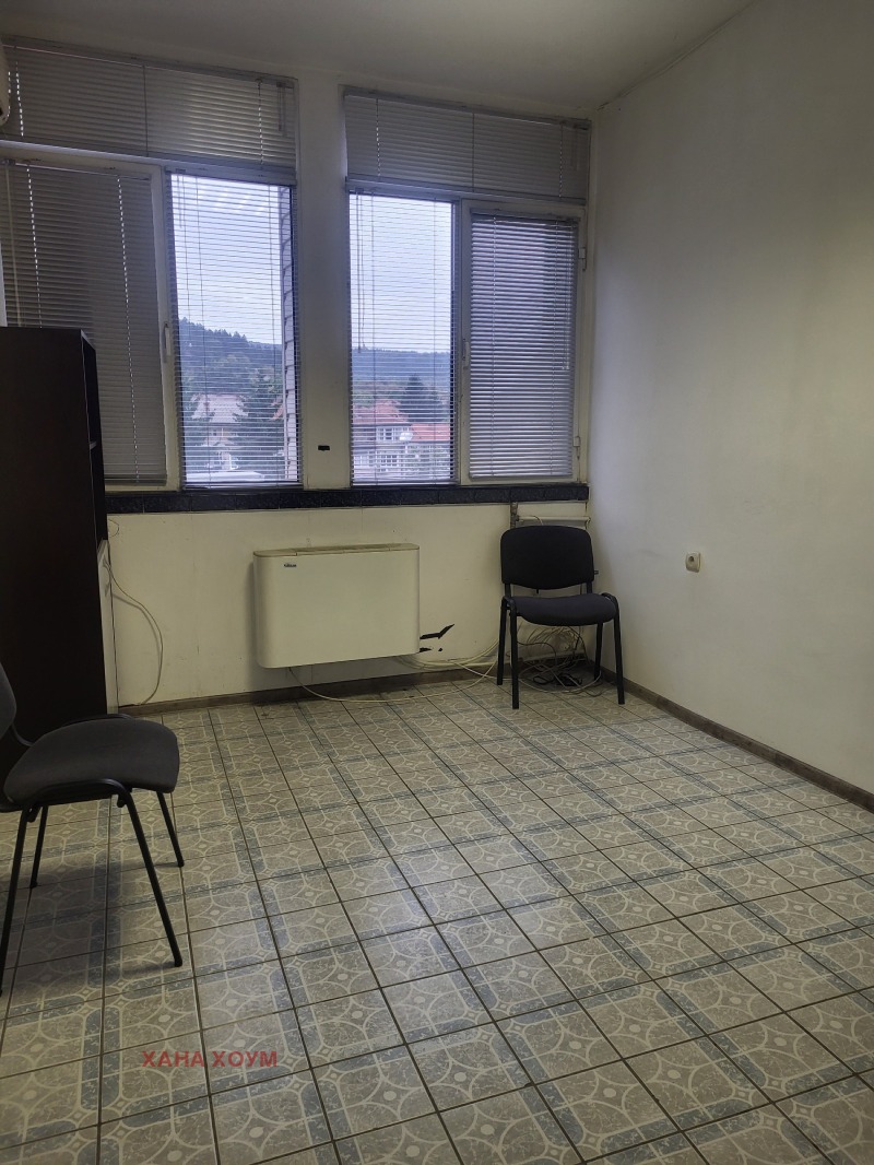 В аренду  Офис область Ловеч , Троян , 11 кв.м | 54659272 - изображение [3]
