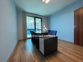 Büro Hipodruma, Sofia