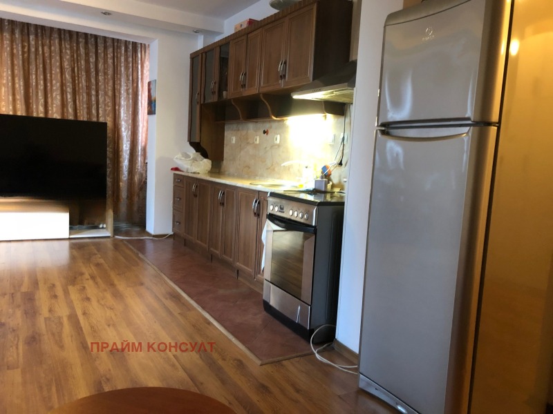 Дава под наем 3-СТАЕН, гр. Пловдив, Христо Смирненски