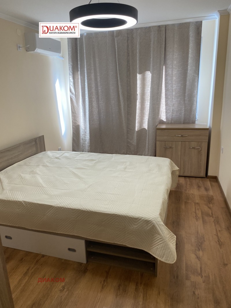 Издаје се  1 спаваћа соба Бургас , Центар , 70 м2 | 29562053 - слика [2]