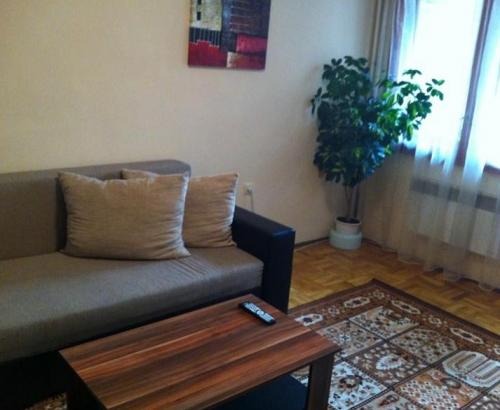 Дава под наем 2-СТАЕН, гр. София, Оборище, снимка 3 - Апартаменти - 53517914