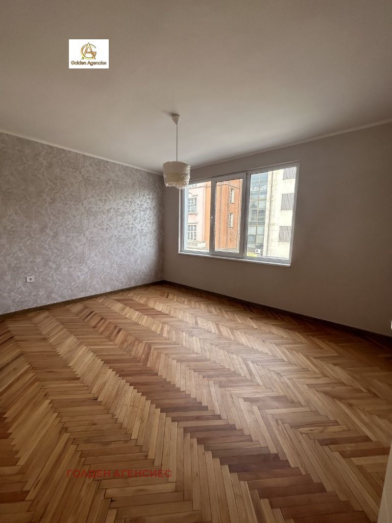 Kiadó  2 hálószobás Stara Zagora , Centar , 75 négyzetméter | 89526991 - kép [3]