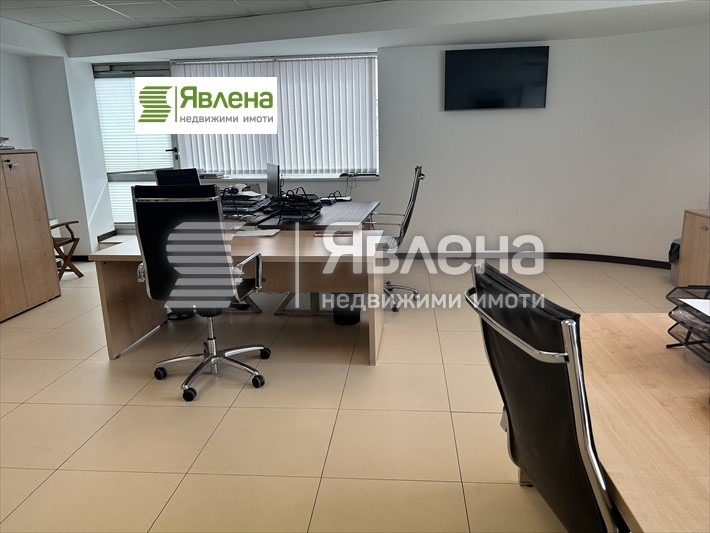 De inchiriat  Birou Sofia , Țentâr , 175 mp | 67161796 - imagine [3]