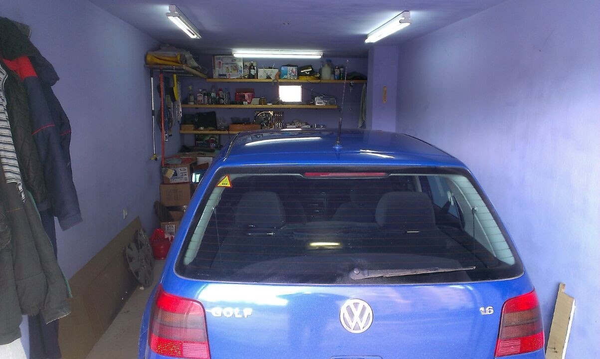 Дава под наем ГАРАЖ, ПАРКОМЯСТО, гр. Велико Търново, Бузлуджа