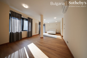 House Boyana, Sofia 10