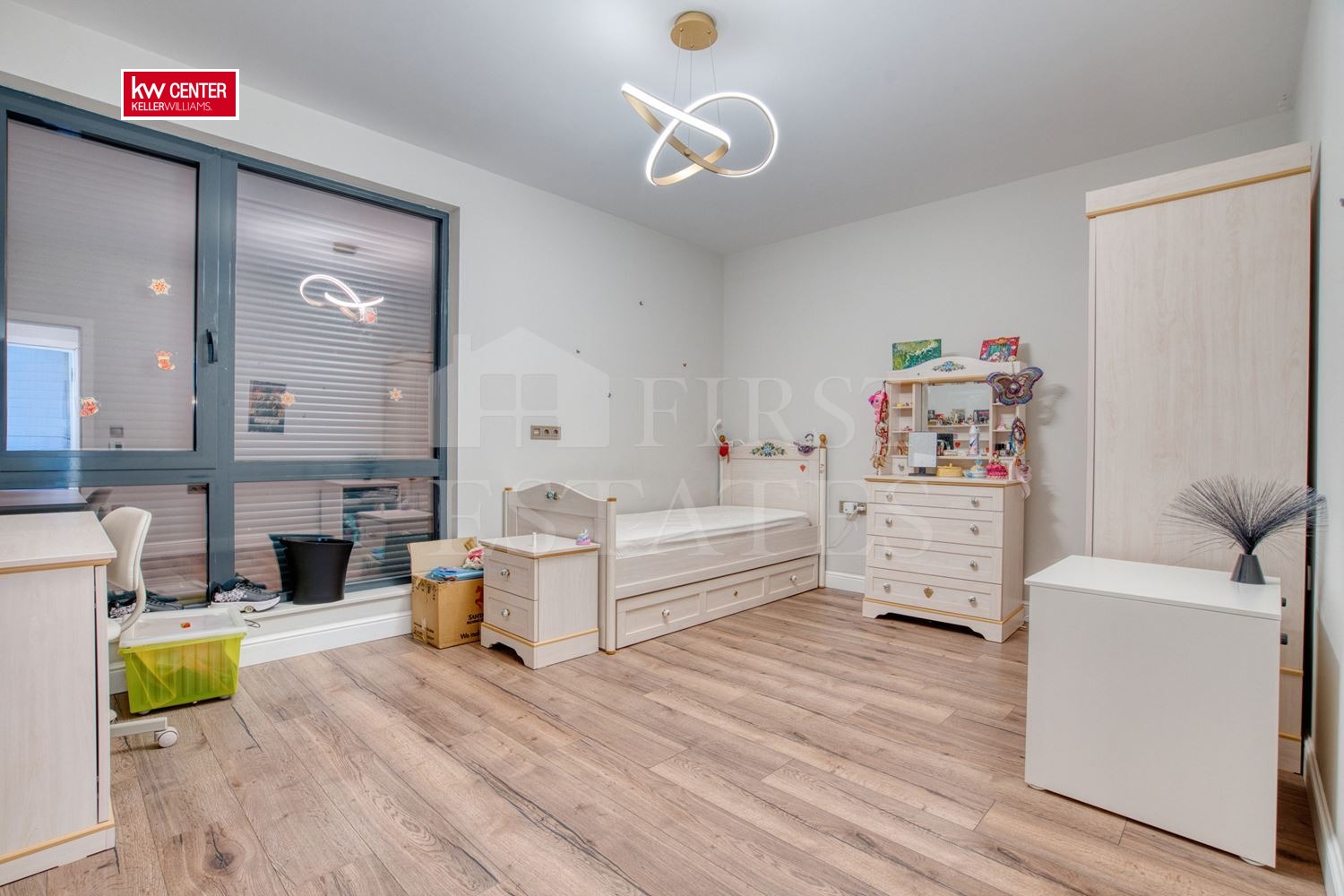 Дава под наем 4-СТАЕН, гр. София, Витоша, снимка 8 - Апартаменти - 53910884