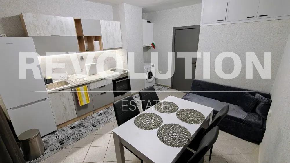 Дава под наем МНОГОСТАЕН, гр. Варна, Левски 1