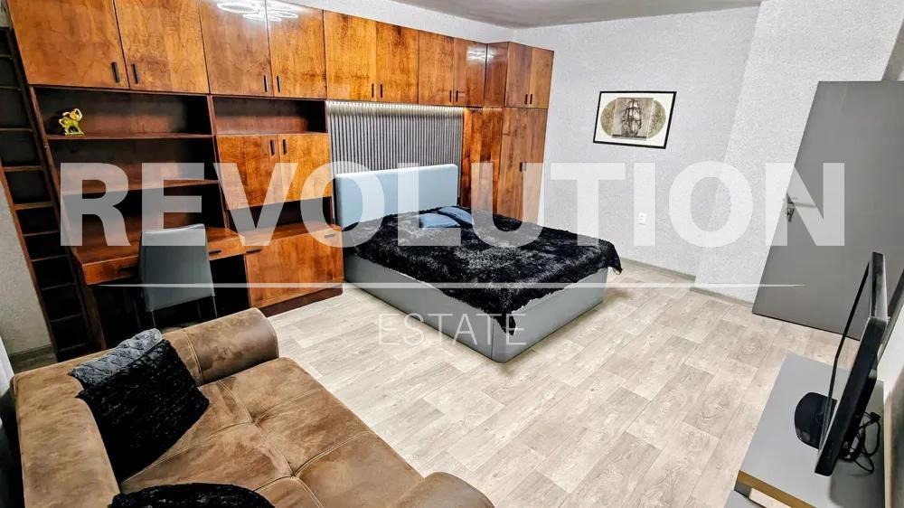 Дава под наем МНОГОСТАЕН, гр. Варна, Левски 1, снимка 3 - Апартаменти - 54262404