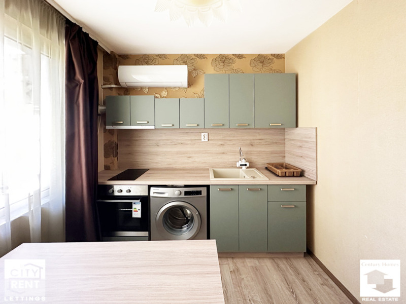 Дава под нем  3-стаен, град Велико Търново, Център •  450 EUR • ID 35826024 — holmes.bg - [1] 