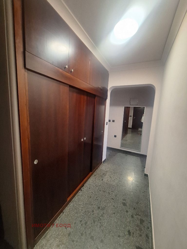 Дава под наем  3-стаен град София , Център , 100 кв.м | 81574171 - изображение [14]