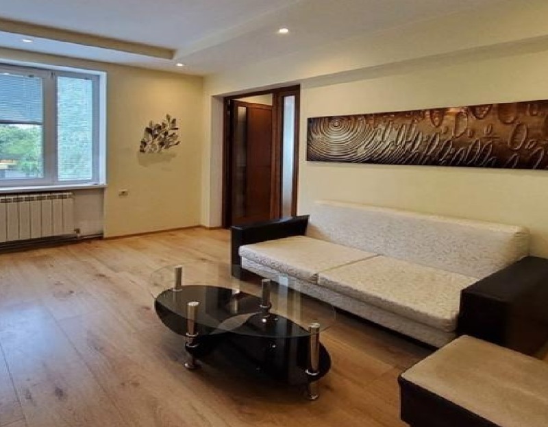 Zu vermieten  3 Schlafzimmer Sofia , Bankja , 110 qm | 36208055 - Bild [4]