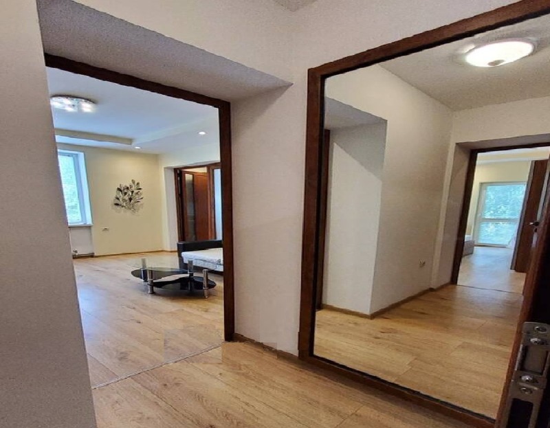 Zu vermieten  3 Schlafzimmer Sofia , Bankja , 110 qm | 36208055