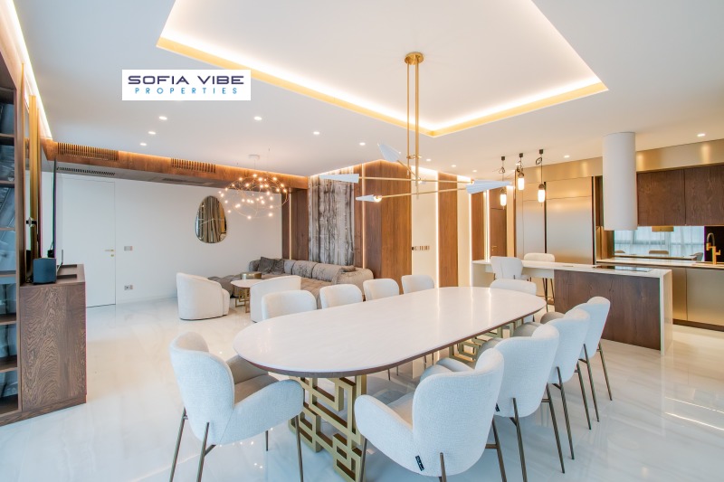 Дава под наем 4-СТАЕН, гр. София, Център