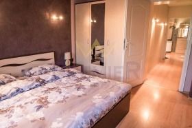 2 Schlafzimmer Briz, Warna 8