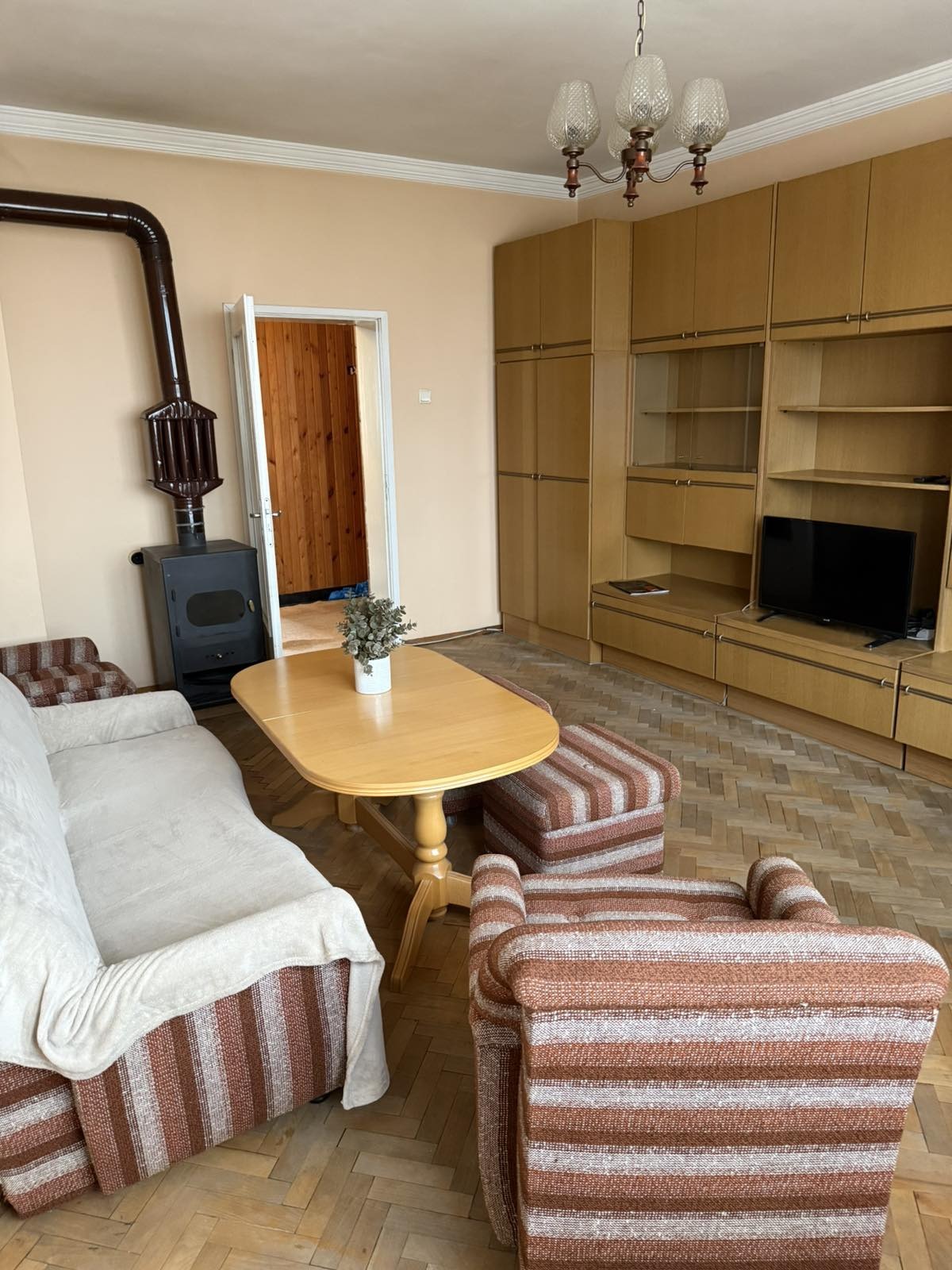 Дава под наем 3-СТАЕН, гр. Карлово, област Пловдив, снимка 4 - Апартаменти - 53947155