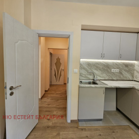 Офис град София, Света Троица 11