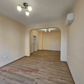 Офис град София, Света Троица 16