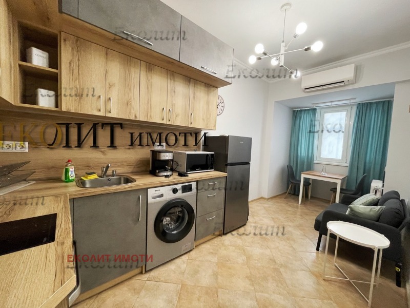 Do wynajęcia  1 sypialnia Sofia , Centar , 60 mkw | 74285283