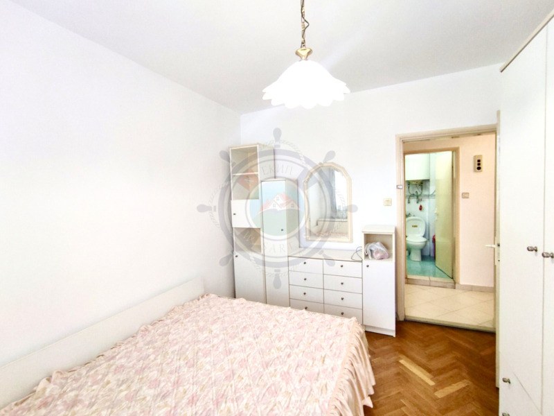 Издаје се  2 спаваће собе Варна , Трошево , 90 м2 | 28262742 - слика [9]