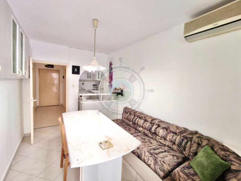 Издаје се  2 спаваће собе Варна , Трошево , 90 м2 | 28262742 - слика [2]