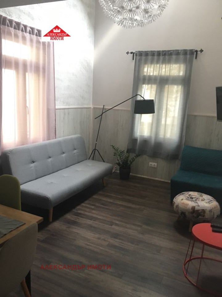 Дава под наем 2-СТАЕН, гр. София, Оборище, снимка 2 - Апартаменти - 53736247