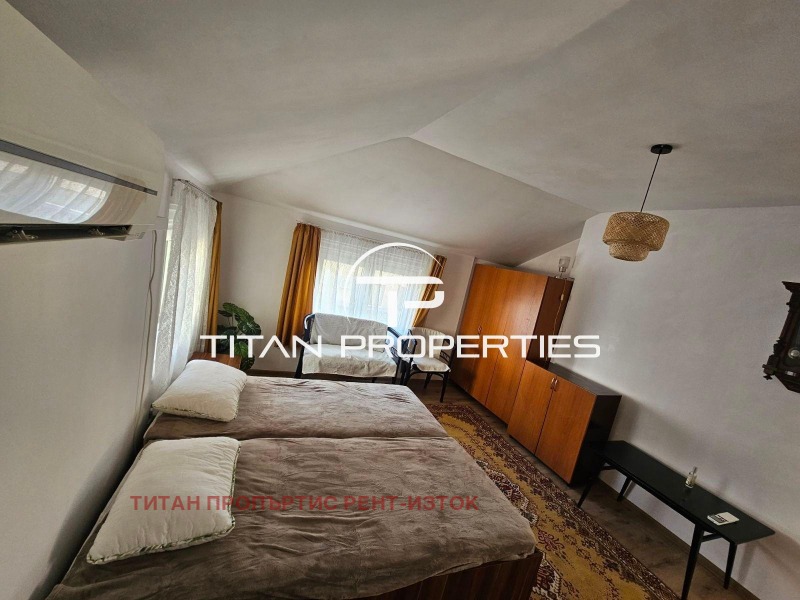 Дава под наем 3-СТАЕН, гр. Бургас, Център, снимка 2 - Апартаменти - 52570762