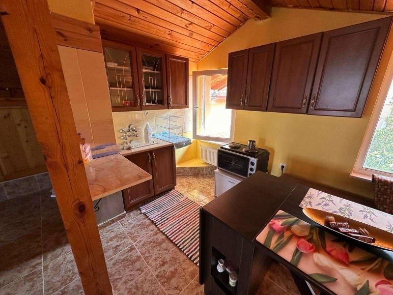 Дава под наем ЕТАЖ ОТ КЪЩА, гр. София, Симеоново