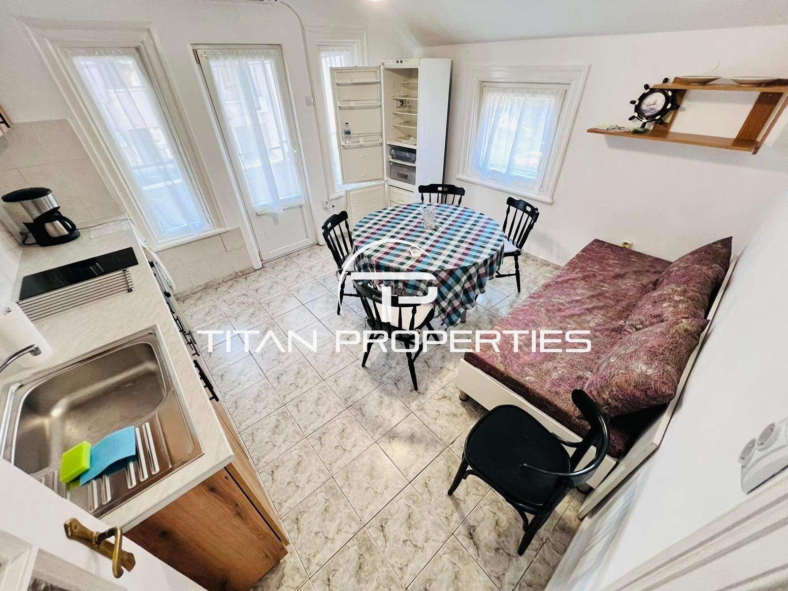 Дава под наем 3-СТАЕН, гр. Бургас, Център, снимка 4 - Апартаменти - 52570762