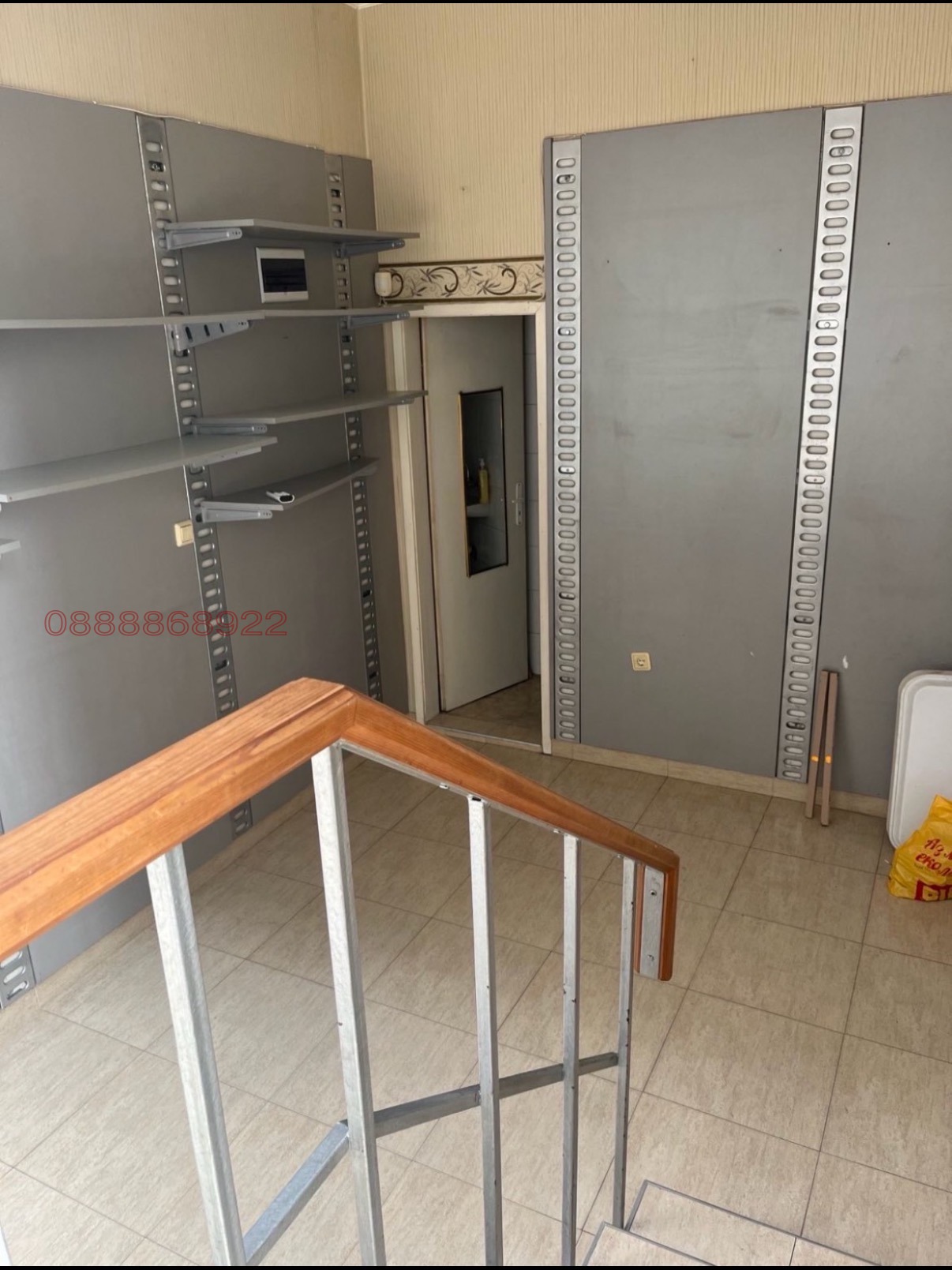 Дава под наем МАГАЗИН, гр. Варна, Завод Дружба, снимка 3 - Магазини - 53618255