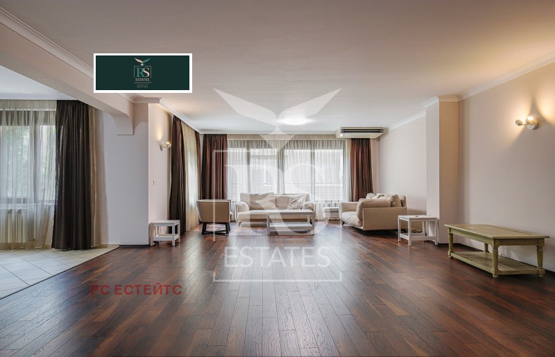 För uthyrning  3 sovrum Sofia , Centar , 220 kvm | 87155672