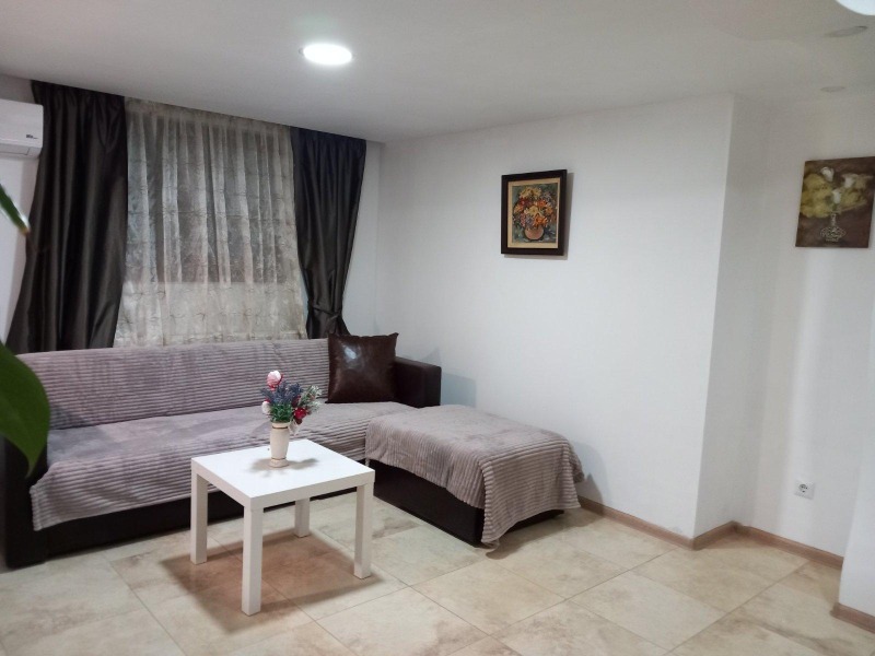 Дава под нем  Етаж от къща, град София, Горубляне •  500 € • ID 92709410 — holmes.bg - [1] 