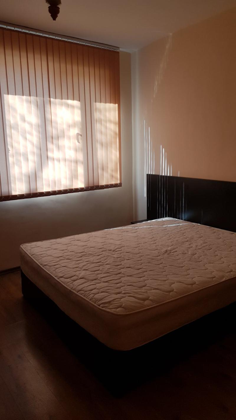 Zu vermieten  1 Schlafzimmer Pazardschik , Zentar , 70 qm | 44128657 - Bild [6]