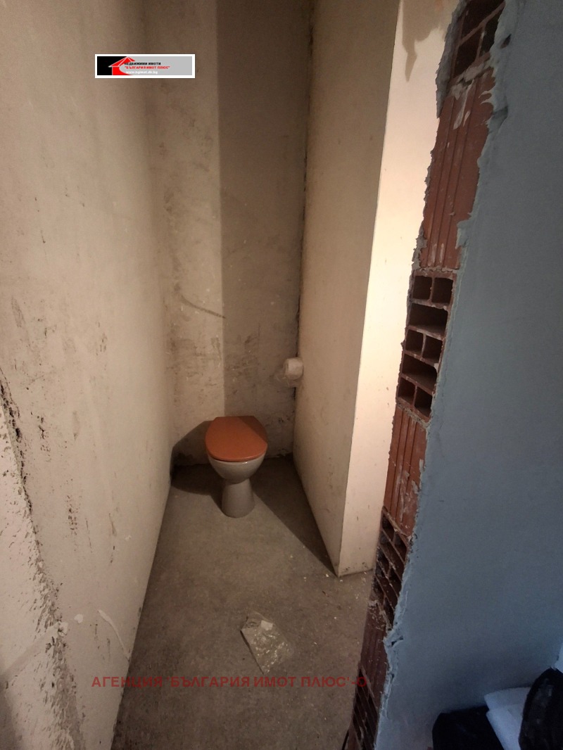 Дава под наем МАГАЗИН, гр. София, Лагера, снимка 12 - Магазини - 53147676