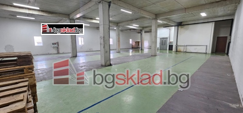 K pronájmu  Průmyslová budova Sofia , Podujane , 450 m2 | 74156379