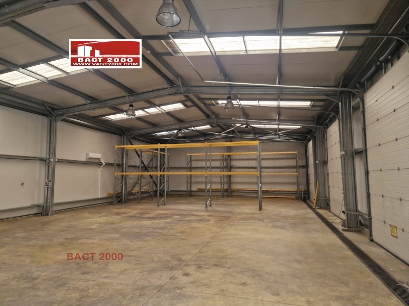 K pronájmu  Úložný prostor Sofia , Voenna rampa , 317 m2 | 39997767