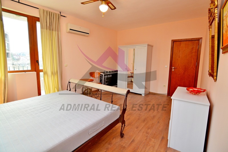 Zu vermieten  3 Schlafzimmer Warna , k.k. Sw.Sw. Konstantin i Elena , 150 qm | 47699010 - Bild [6]