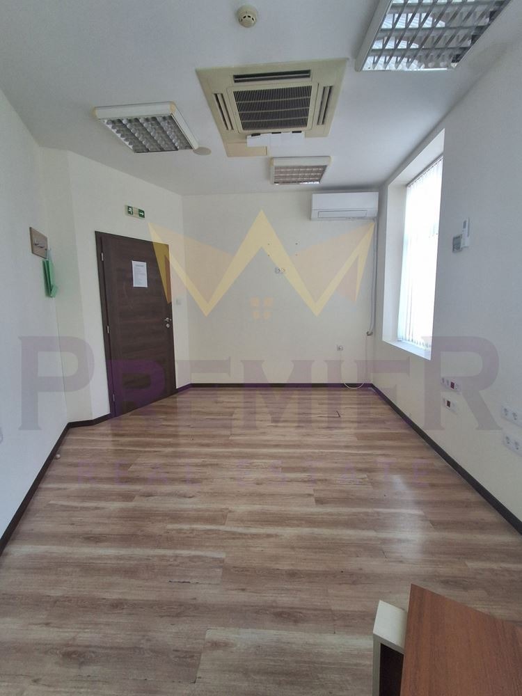 Дава под наем ОФИС, гр. Варна, Център, снимка 10 - Офиси - 55308321